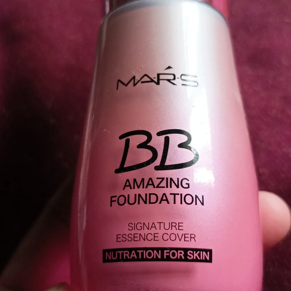 BB Foundation Amazing - Picture 3 of 4